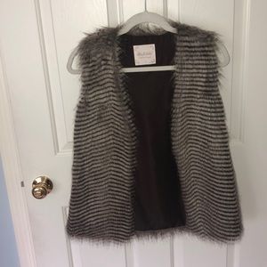 Faux fur vest!!